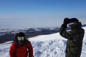 ユウタさんのスーパーロングライドを見届け、３人で一気に尾根をライド！ものすごいロングラン！